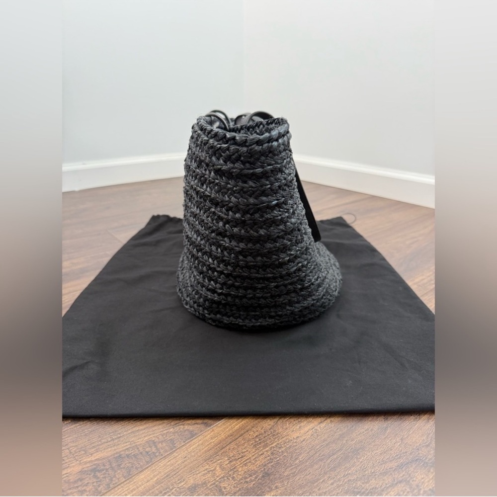Saint Laurent Panier Medium Shopping Tote Bag in Black Raffia - Picture 3 of 10